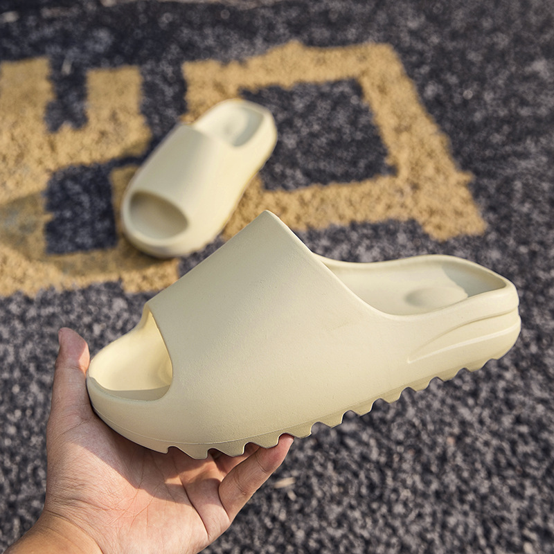 Men's Soft Thick Soled Summer  - đánh giá và giá Men'S Shoes Yeezy